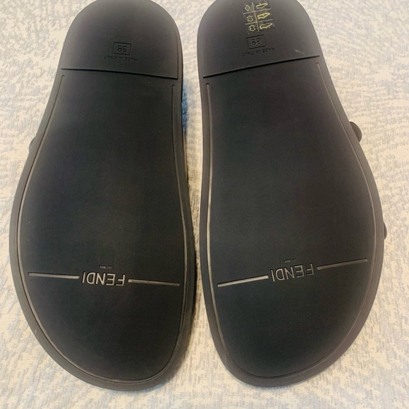 Fendi Slides - Picture 4 of 7